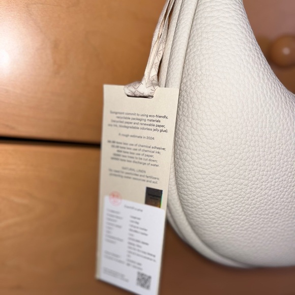 Songmont ivory Luna bag - Picture 3 of 8